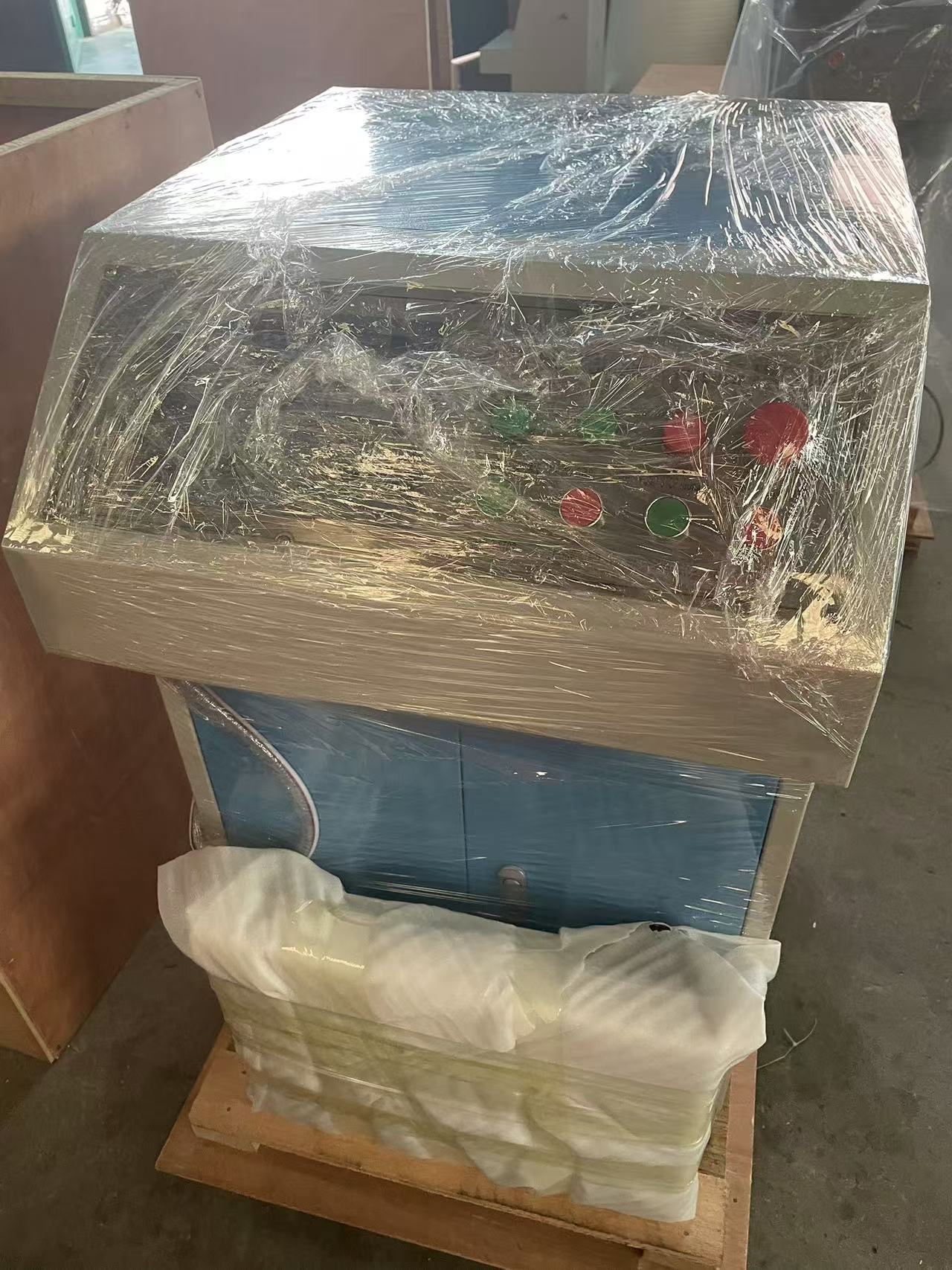 水基灌装机 2 水基灌装机 2