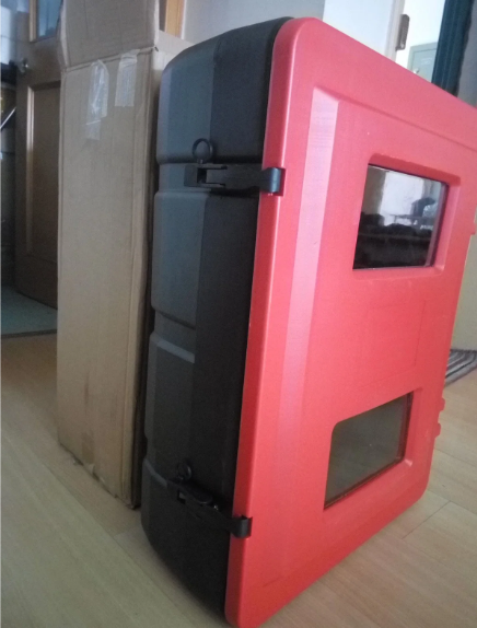 Caja de extintor de gabinete de plástico rojo para extintor doble, tamaño 715x540x270 mm