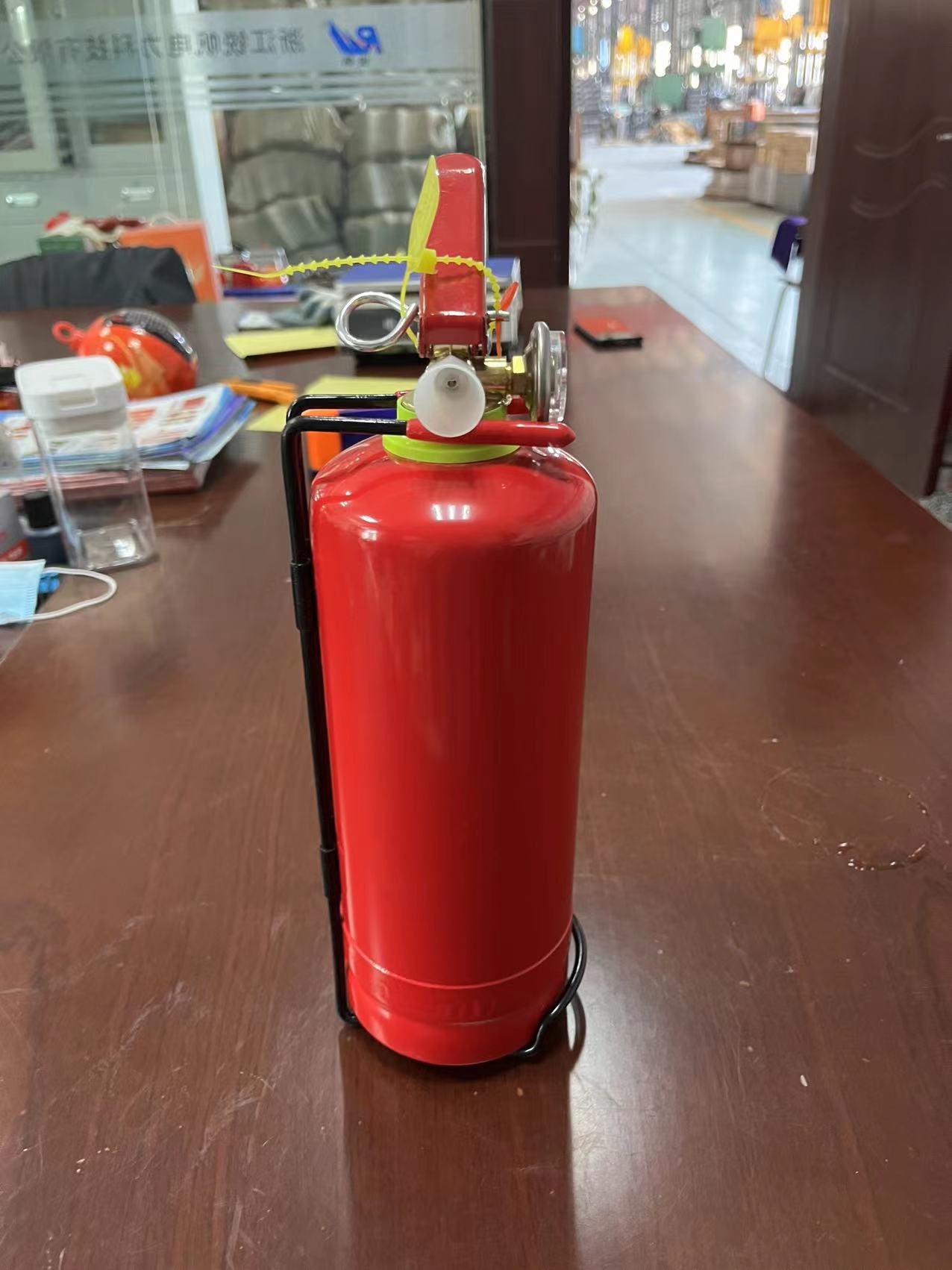 Accesorios para extintores de incendios de emergencia para automóviles